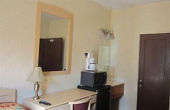 Traveler'S Hotel Салінас Екстер'єр фото